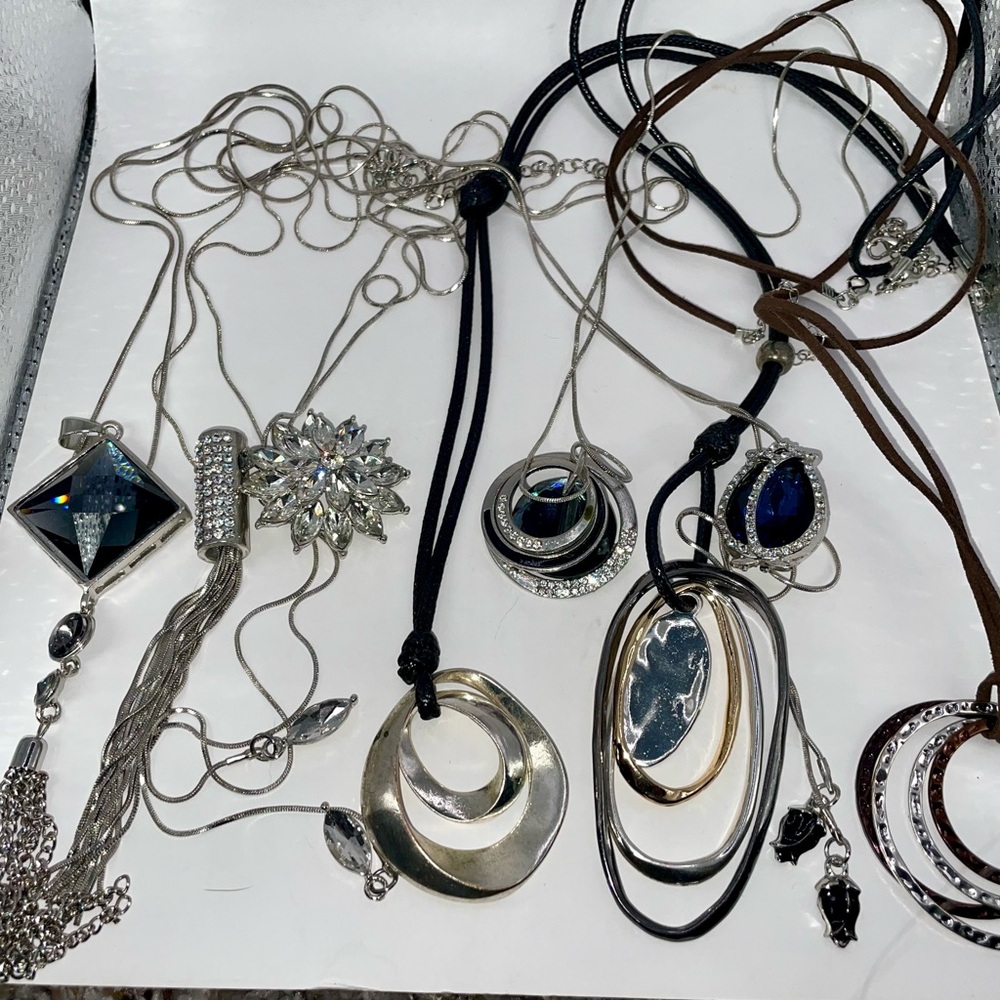 8 Elegant silver, black, brown rhinestone sweater necklace Pendant variety